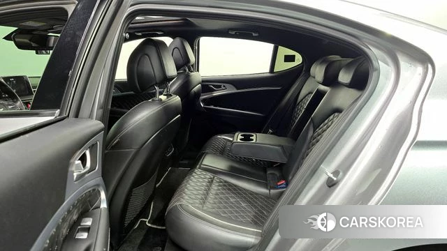 Genesis G70 2019 Серебристо-серый из Кореи, фото 2