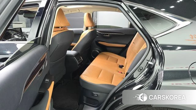 Lexus NX300h 2021 Черный из Кореи, фото 2