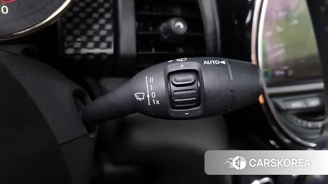 Mini Cooper S Convertible 2021 Красный из Кореи, фото 2