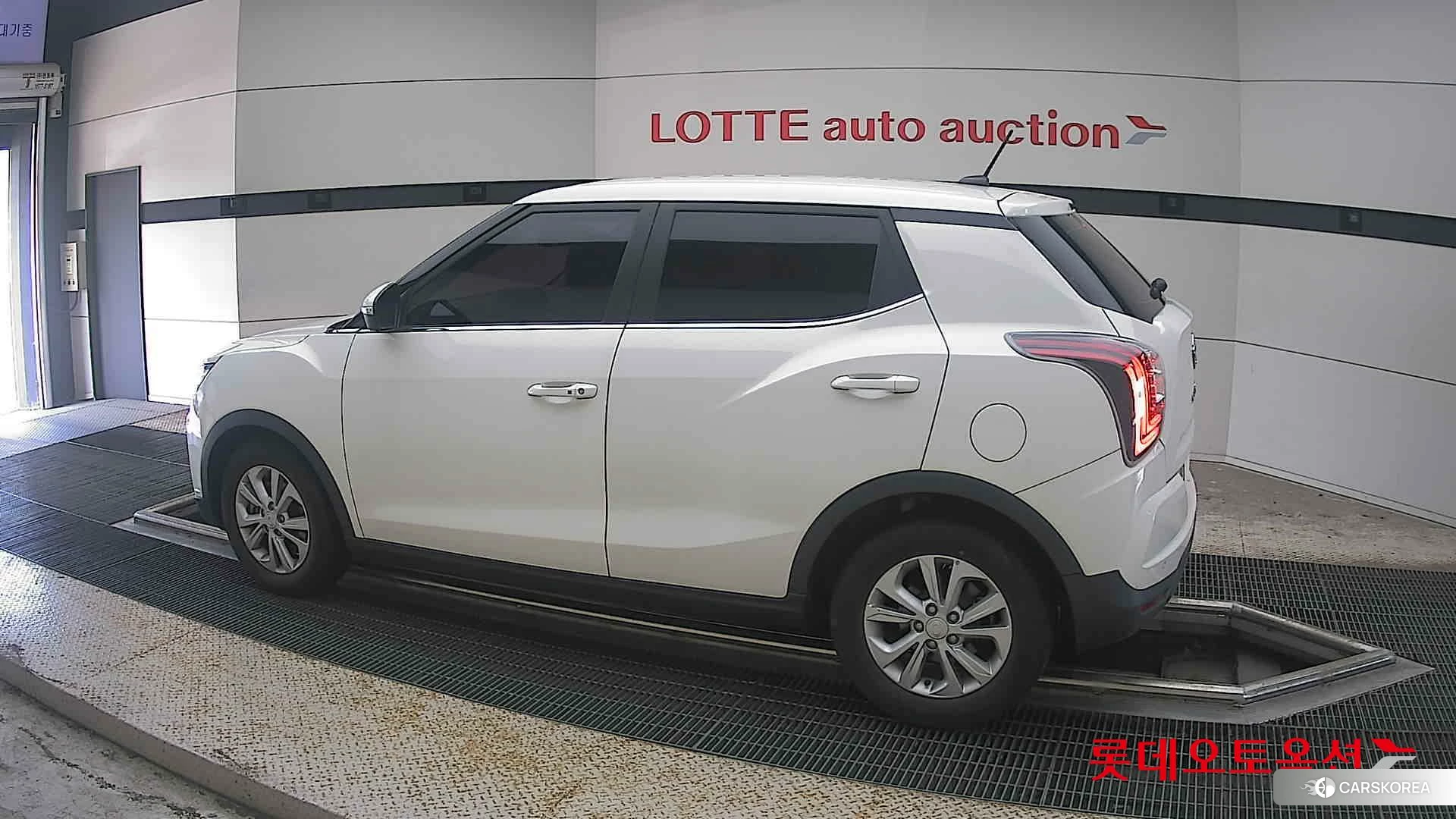 SsangYong Tivoli 2021 Grand White из Кореи, фото 2