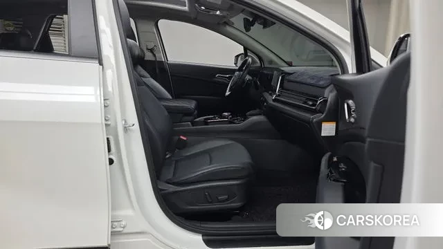 Kia Sportage 5th Generation Hybrid 2022 Белый из Кореи, фото 2