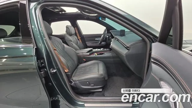 Genesis GV70 2021 Темно-зеленый из Кореи, фото 2