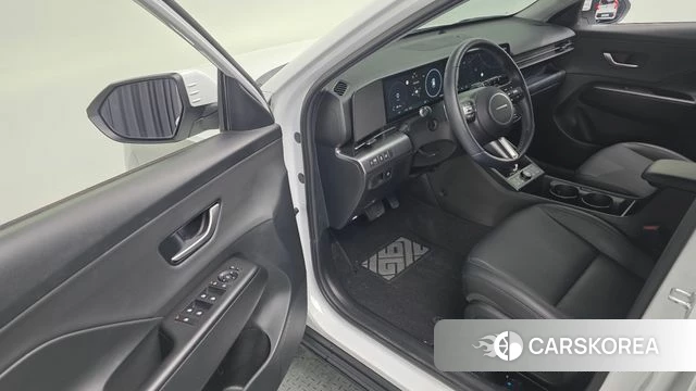 Hyundai Kona Hybrid (SX2) 2025 Белый из Кореи, фото 2