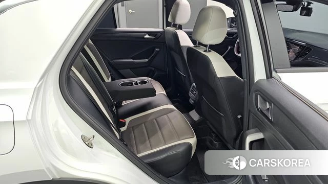 Volkswagen T-Roc 2021 Белый из Кореи, фото 2
