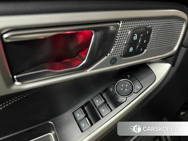 Ford Explorer 6th Generation 2020 Черный из Кореи, фото 2