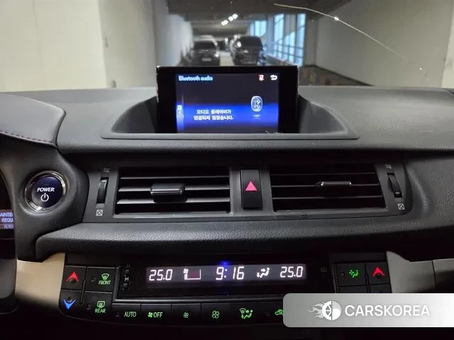 Lexus CT200h 2018 Черный из Кореи, фото 2