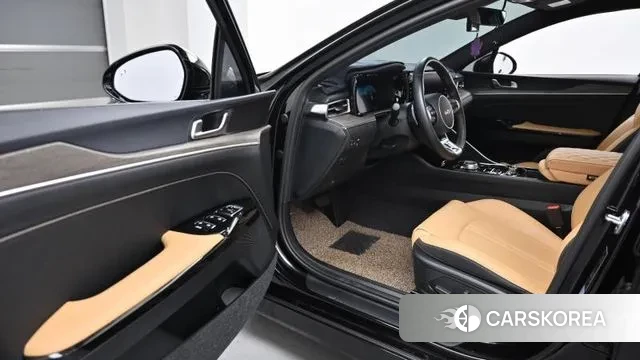 Kia K5 3rd generation 2023 Черный из Кореи, фото 2