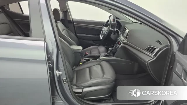 Hyundai Avante AD 2018 Серый из Кореи, фото 2