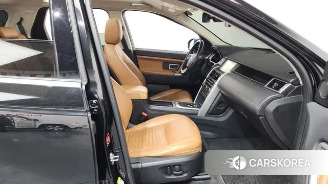 Land Rover Discovery Sports 2018 Черный из Кореи, фото 2