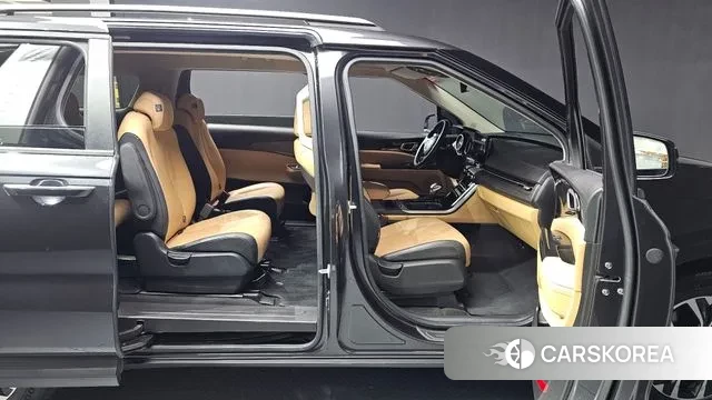 Kia Carnival 4th generation 2022 Черный из Кореи, фото 2