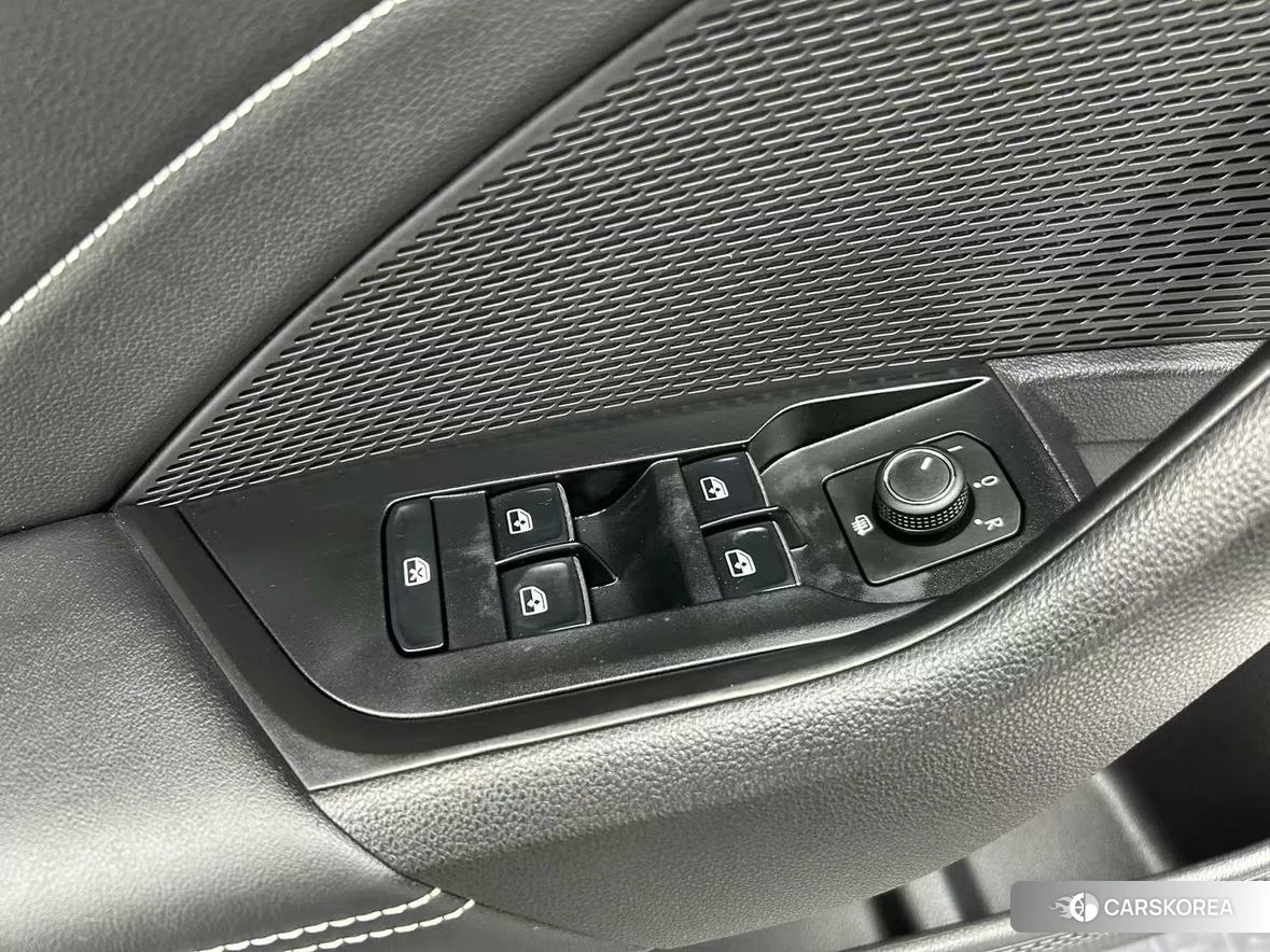 Skoda Octavia 2022 Белый из Китая, фото 2