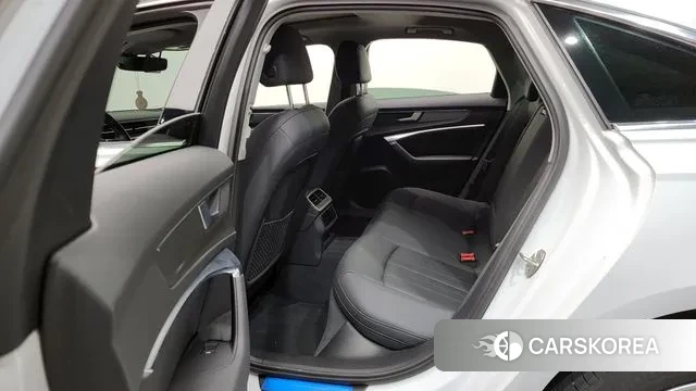 Audi A6 (C8) 2021 Белый из Кореи, фото 2