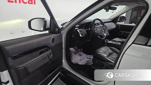 Land Rover Discovery 5 2018 Белый из Кореи, фото 2