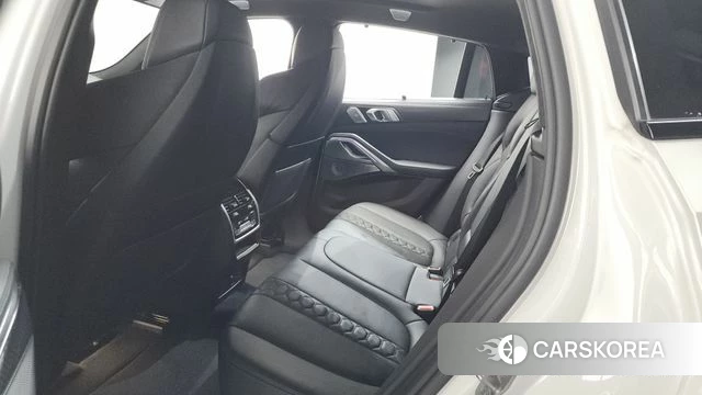BMW X6M (G06) 2020 Белый из Кореи, фото 2