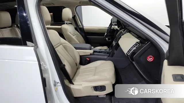 Land Rover Discovery 5 2019 Белый из Кореи, фото 2