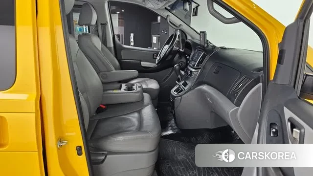 Hyundai The New Grand Starex 2021 Желтый из Кореи, фото 2