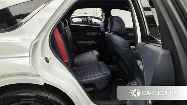 Genesis GV70 2022 Белый из Кореи, фото 2