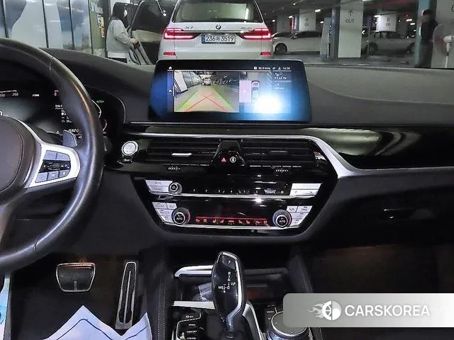 BMW 5 Series (G30) 2020 Черный из Кореи, фото 2