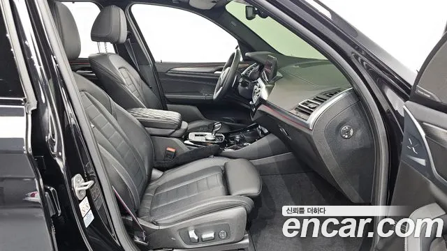 BMW X3 (G01) 2023 Черный из Кореи, фото 2