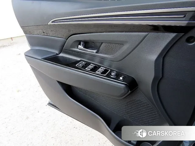 Ssangyong Beautiful Korando 2023 Серый из Кореи, фото 2