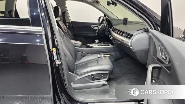 Audi Q7 (4M) 2019 Черный из Кореи, фото 2