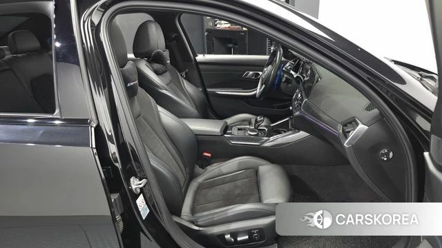 BMW 3 Series (G20) 2019 Черный из Кореи, фото 2