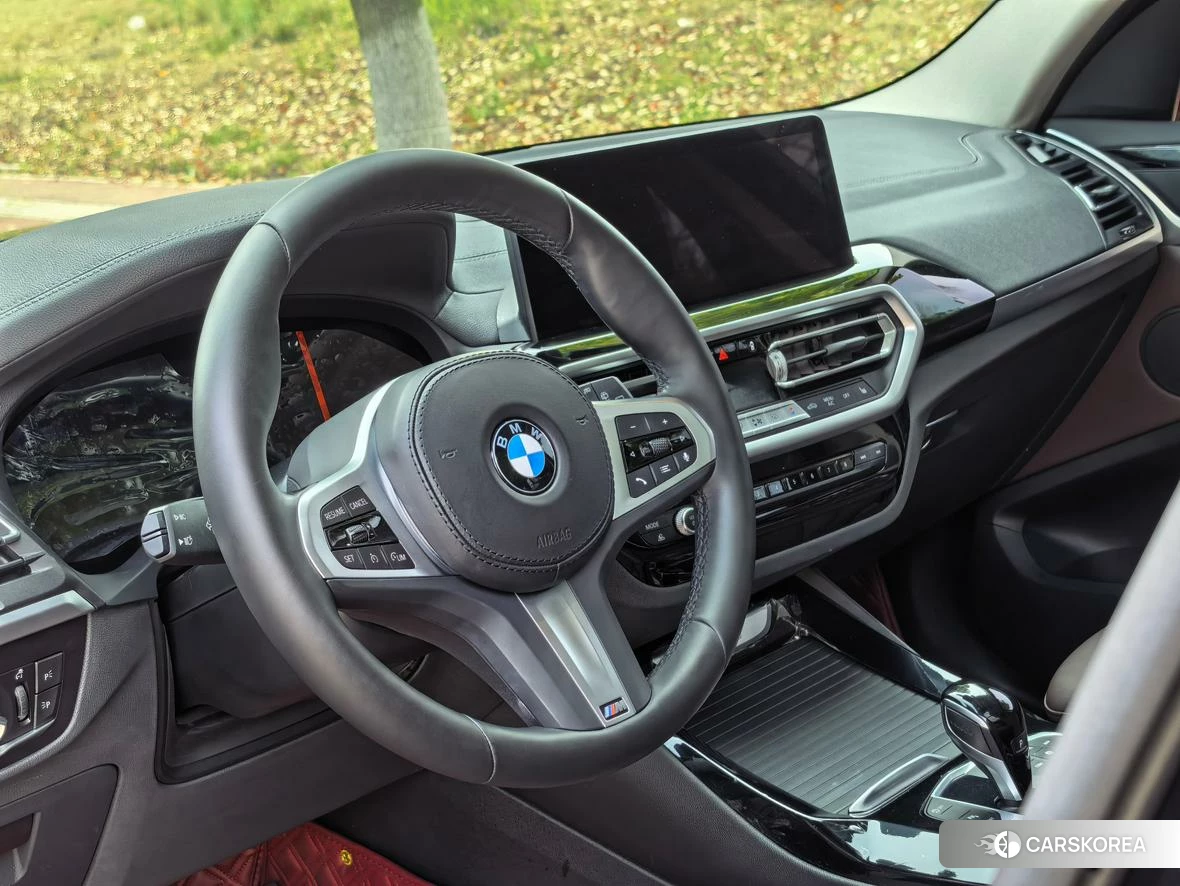 BMW X3 2021 Черный из Китая, фото 2