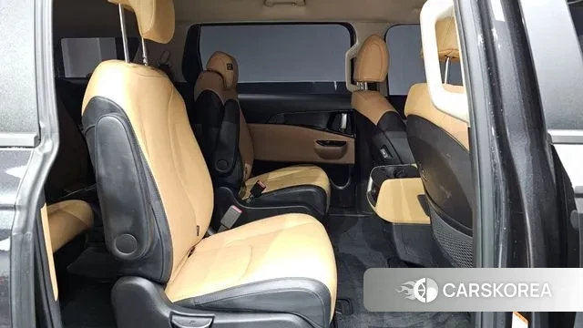Kia Carnival 4th generation 2022 Серый из Кореи, фото 2