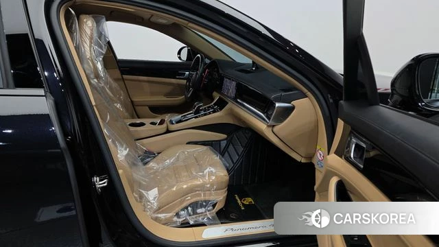 Porsche Panamera (971) 2018 Черный из Кореи, фото 2