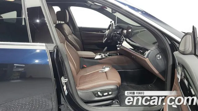 BMW 6 Series GT (G32) 2023 Черный из Кореи, фото 2