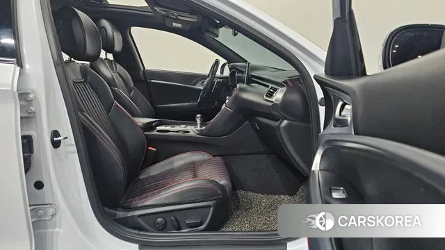 Genesis G70 2018 Белый из Кореи, фото 2