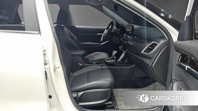 Kia Seltos 2022 Белый из Кореи, фото 2