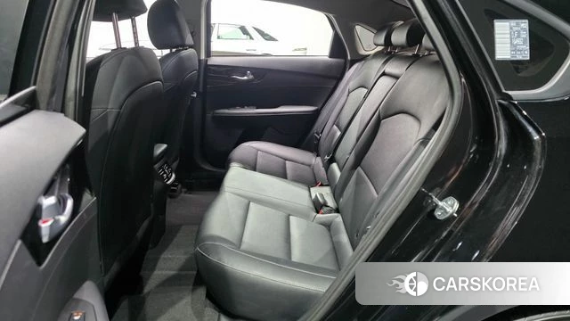 Kia The New K3 2nd generation 2023 Черный из Кореи, фото 2