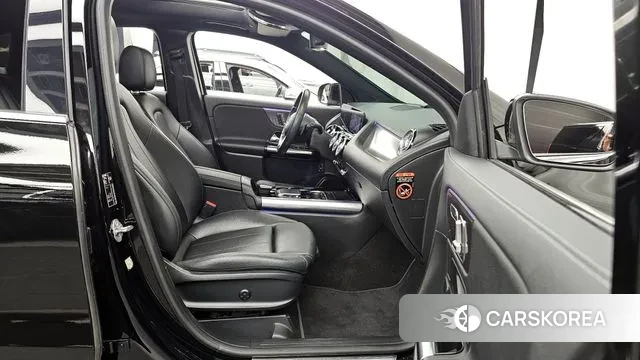 Mercedes-Benz GLA - Class H247 2021 Черный из Кореи, фото 2