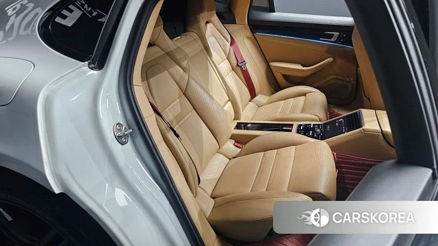 Porsche Panamera (971) 2018 Белый из Кореи, фото 2
