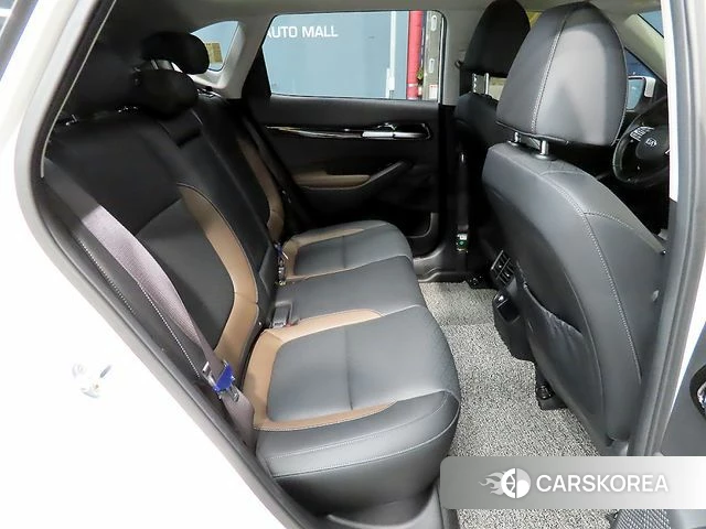 Kia Seltos 2019 Белый из Кореи, фото 2