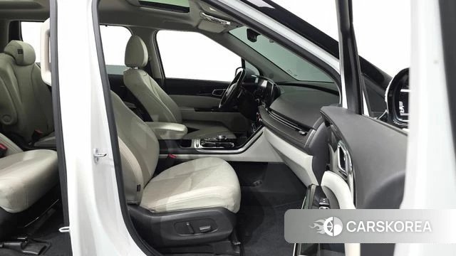 Kia Carnival 4th generation 2022 Белый из Кореи, фото 2