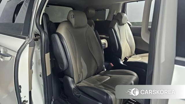 Kia The New Carnival 4th Generation 2025 Белый из Кореи, фото 2