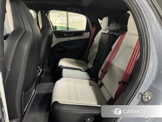 Porsche Cayenne (PO536) 2023 Серебристо-серый из Кореи, фото 2