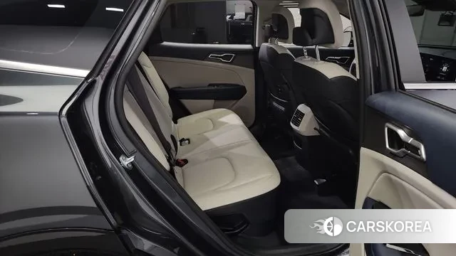 Kia Sportage 5th Generation Hybrid 2023 Серый из Кореи, фото 2