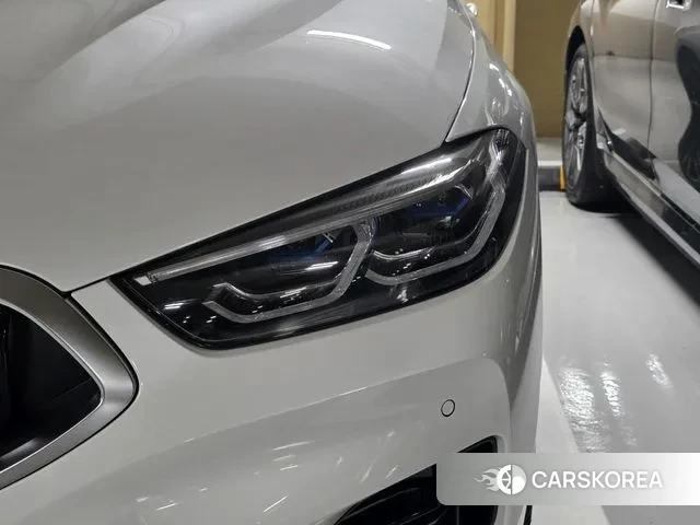 BMW 8 Series (G15) 2023 Белый из Кореи, фото 2