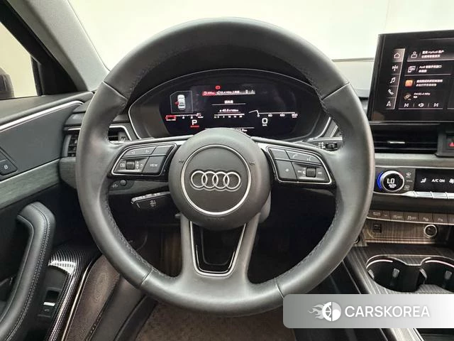 Audi A4L 2022 Темно-серый из Китая, фото 2