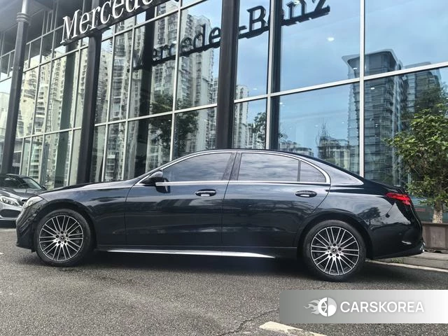 Mercedes-Benz Class C 2026 Зеленый из Китая, фото 2