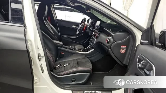 Mercedes-Benz A-Class W176 2018 Черный из Кореи, фото 2