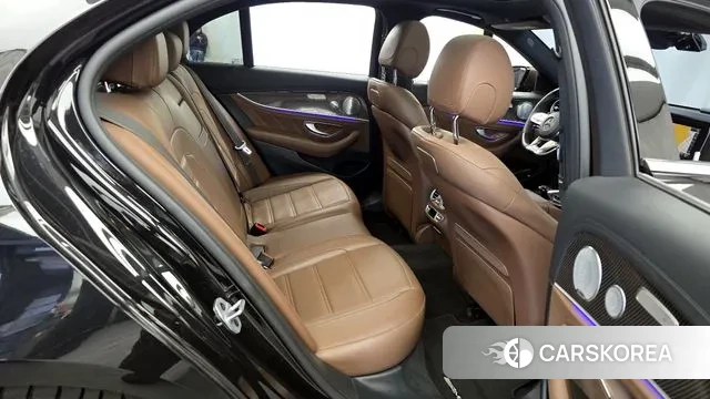 Mercedes-Benz E-Class W213 2019 Черный из Кореи, фото 2