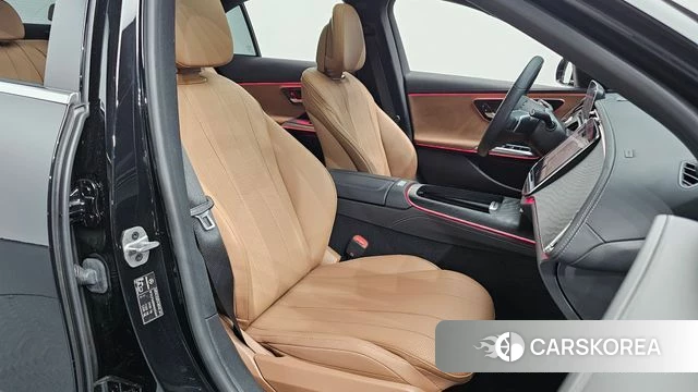 Mercedes-Benz E-Class W214 2024 Черный из Кореи, фото 2