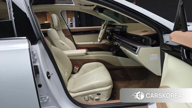 Hyundai Grandeur Hybrid (GN7) 2024 Белый из Кореи, фото 2