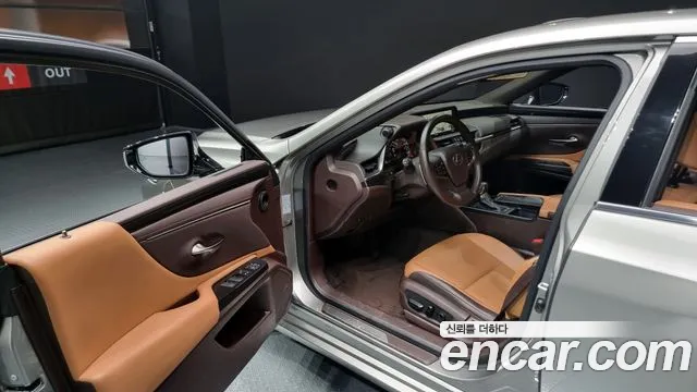 Lexus ES300h 7th generation 2018 Серый из Кореи, фото 2