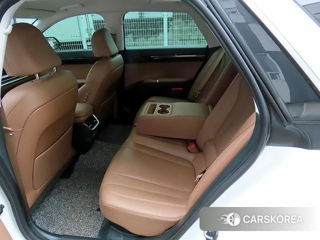 Hyundai Grandeur Hybrid (GN7) 2023 Белый из Кореи, фото 2