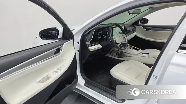 Hyundai The New Grandeur IG Hybrid 2022 Белый из Кореи, фото 2